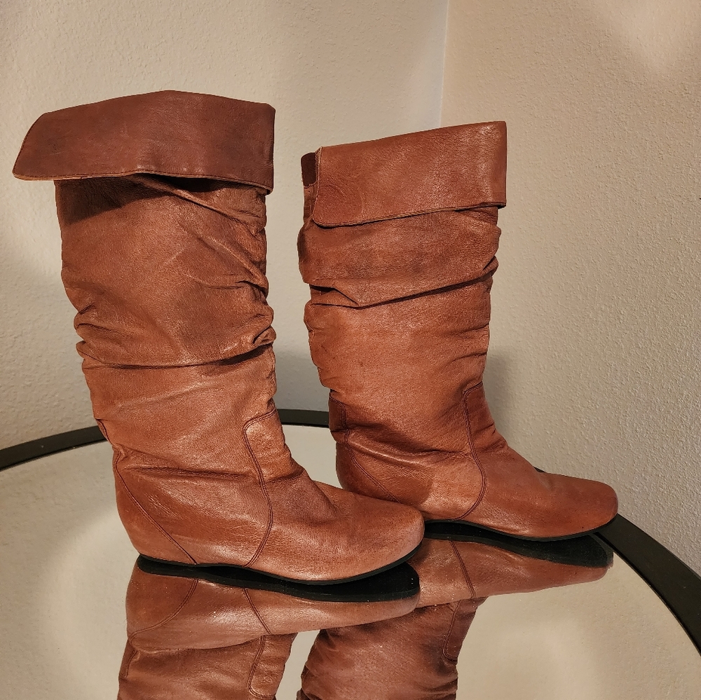 Boots - Picture 7 of 7